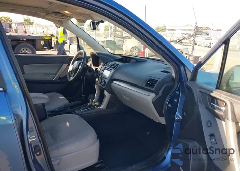 2015 Subaru Forester z USA, uszkodzony, nr VIN JF25JAWC7FH424588